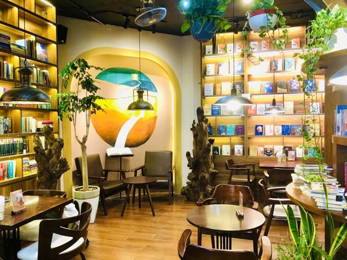Mô hình quán cà phê sách