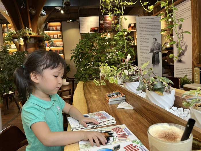 Mô hình cà phê sách thiếu nhi